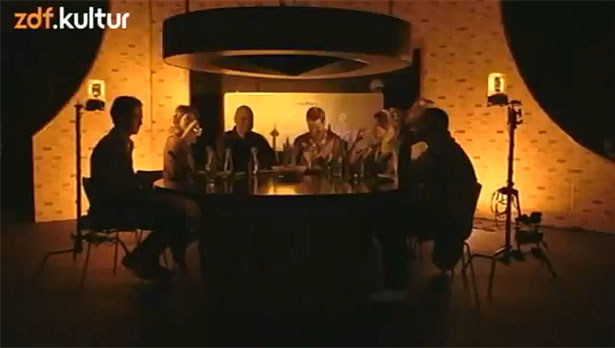 Umbau des Studios in Folge 1 der zweiten Staffel von Roche und Böhmermann (Screenshot: ZDFkultur)
