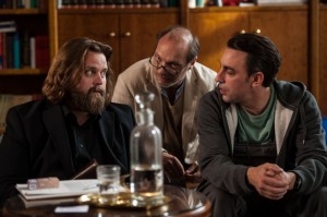 Der Tod (Antoine Monot), der Psychiater (Martin Brambach) und Andi Hartmann (Alexander Schubert) vereint. (Foto: ZDF / Bernd Spauke)